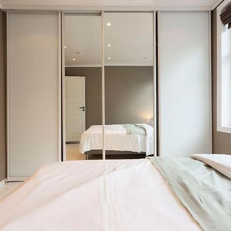 New! Modern Top Floor Apartment In Historic Area! Bergen Exterior foto